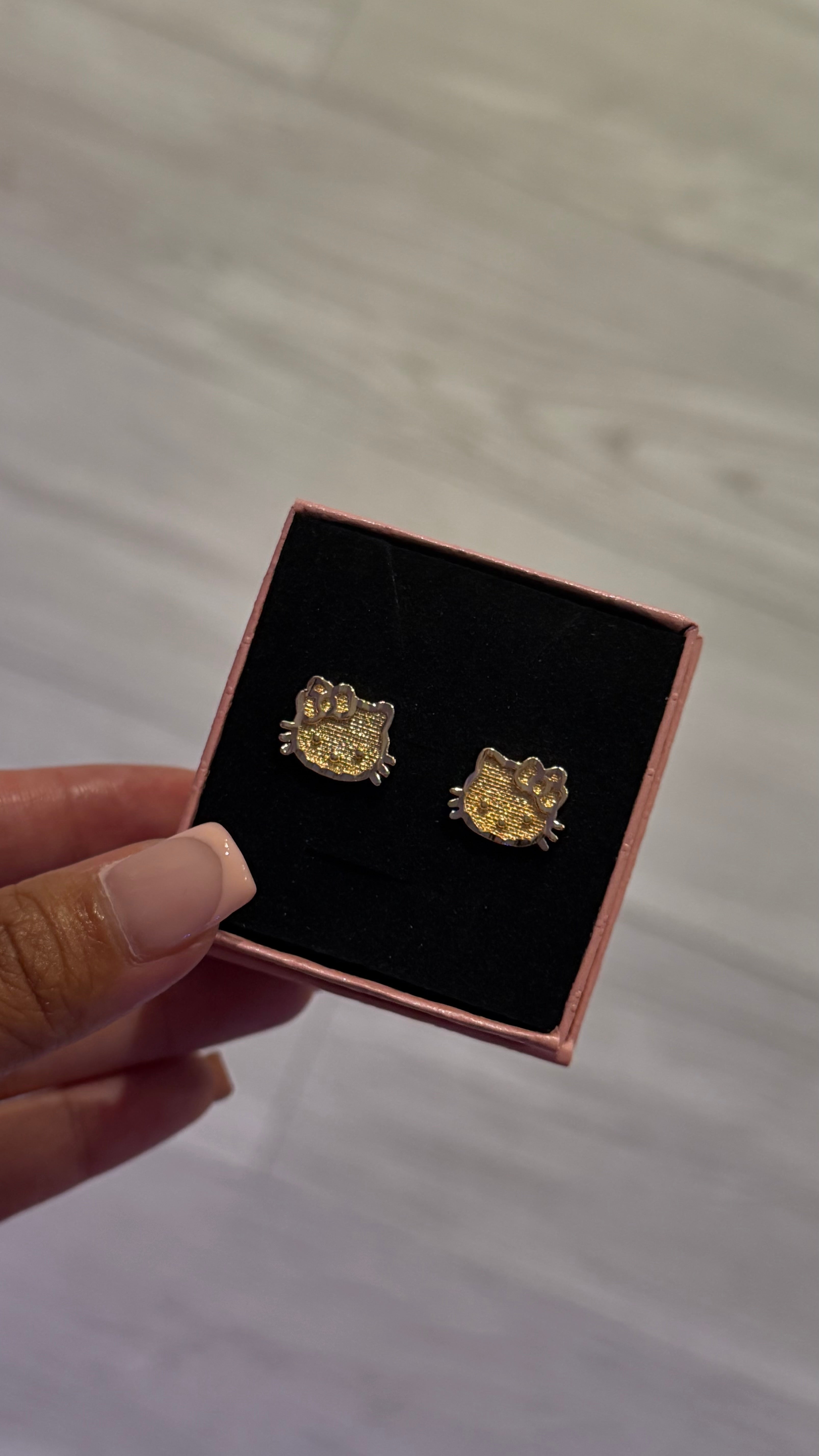 Hello Kitty Studs